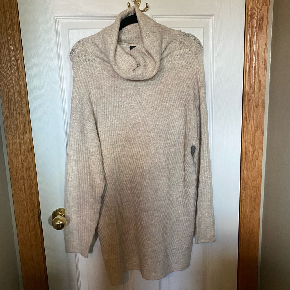 *SOLD* NWT Dynamite Sweater Dress